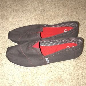 TOMS and Audi collaboration Men’s slip-ons